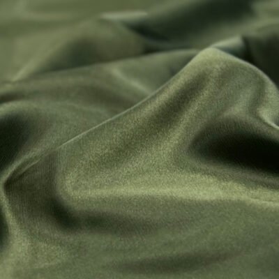 Armani zīds (satīns) zaļā krāsā - Image 1