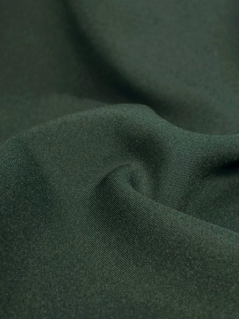 Gabardīna audums „Čaki“ krāsā