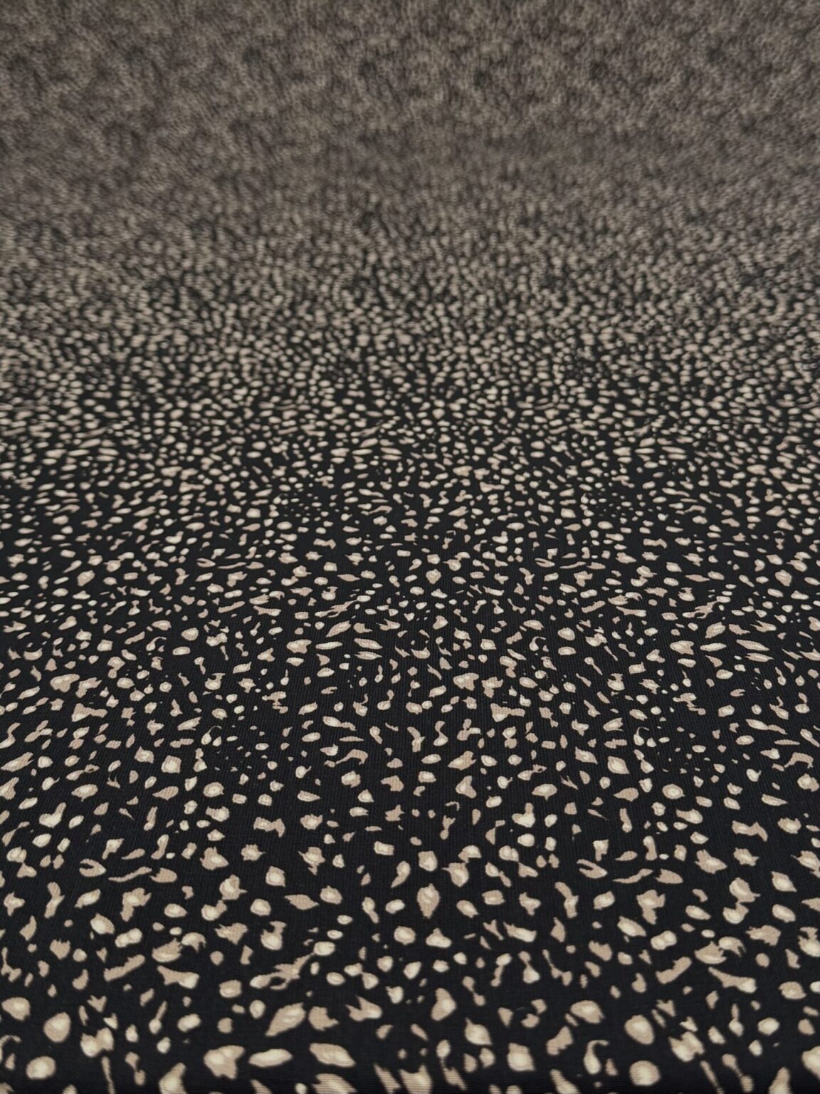 Kleitas audums „Speckles“