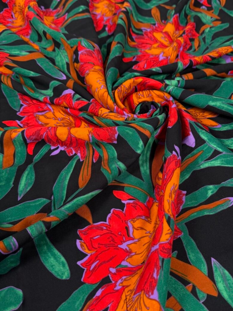 "Twill" Viscose Fabric with Floral Pattern "Mino"